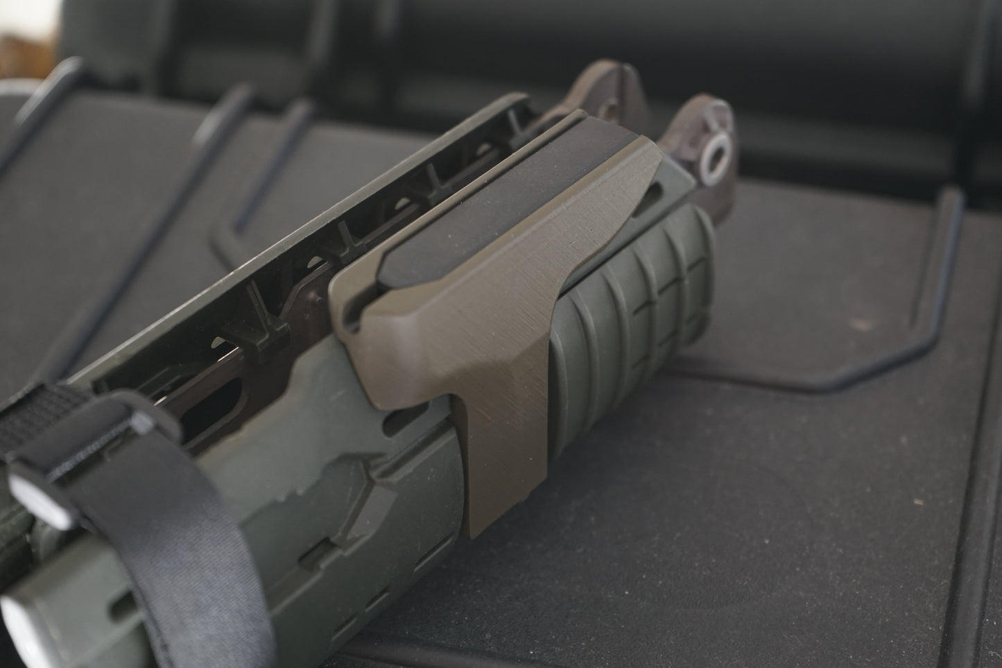 MRM avtryckshållare AK5C/D